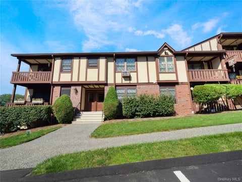 Condo For Sale - 461 Sierra Vista Lane<br/> Valley Cottage, NY 10989