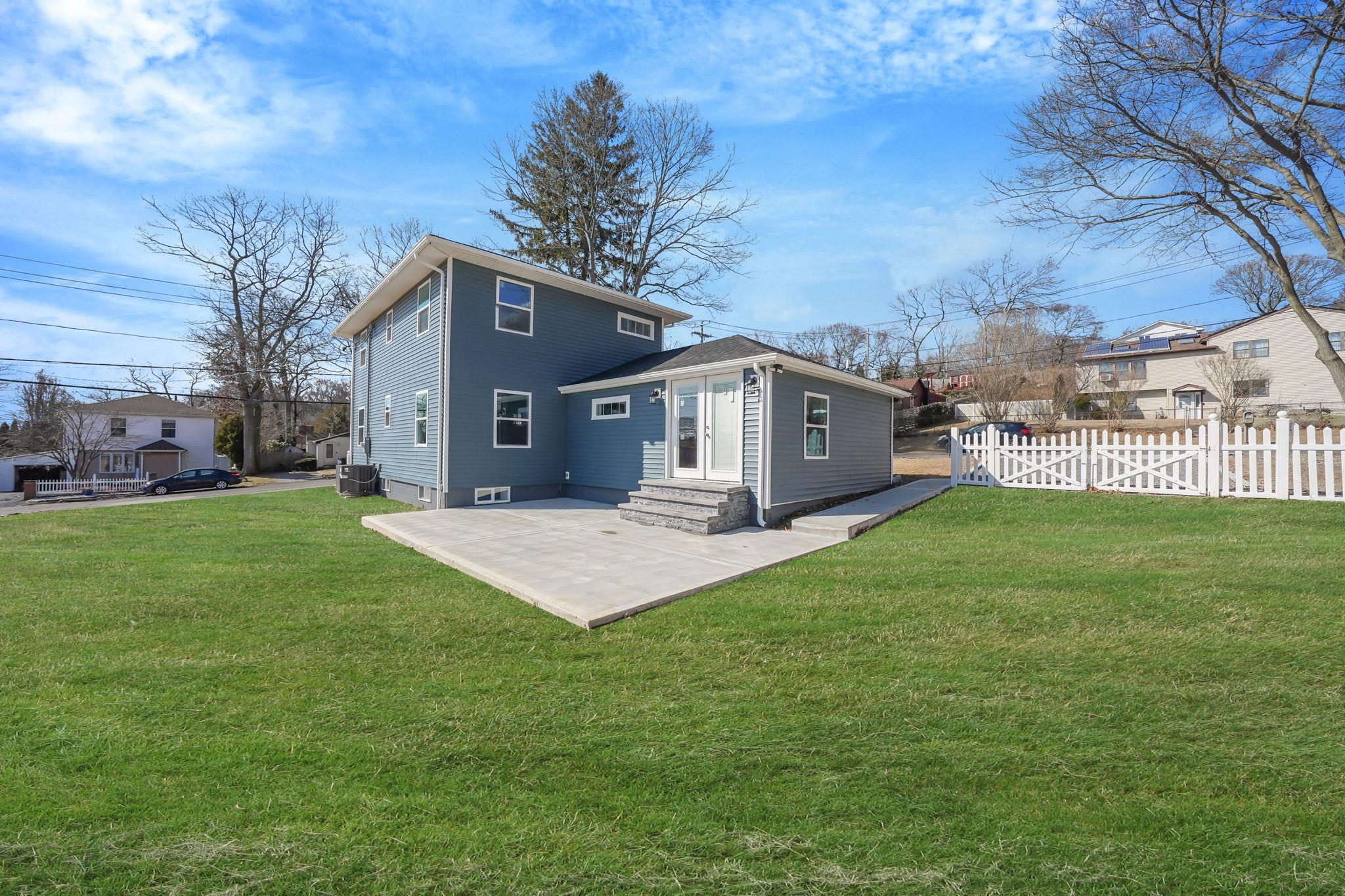 431 Adirondack Dr Farmingville Ny Dr, Farmingville, New York image 3