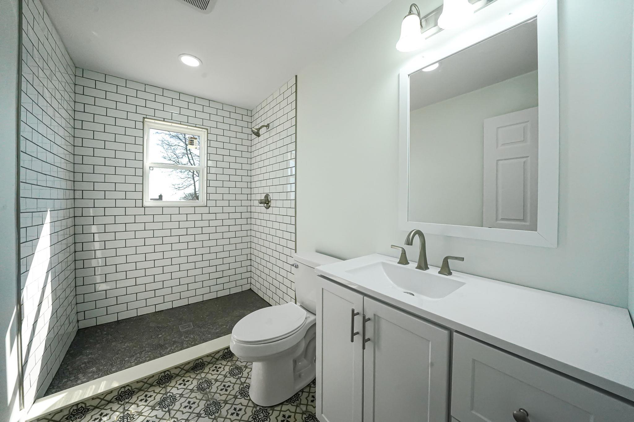 431 Adirondack Dr Farmingville Ny Dr, Farmingville, New York image 24