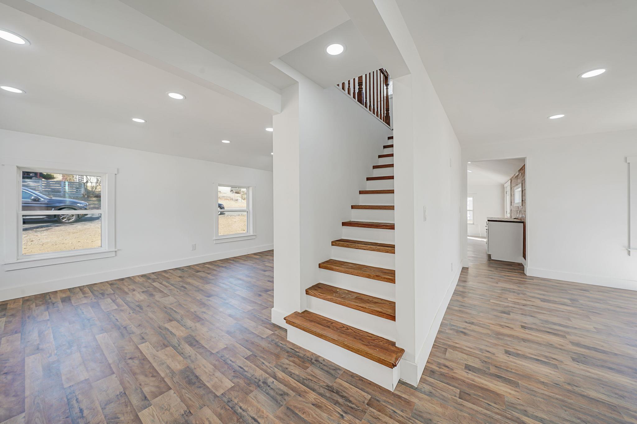 431 Adirondack Dr Farmingville Ny Dr, Farmingville, New York image 22