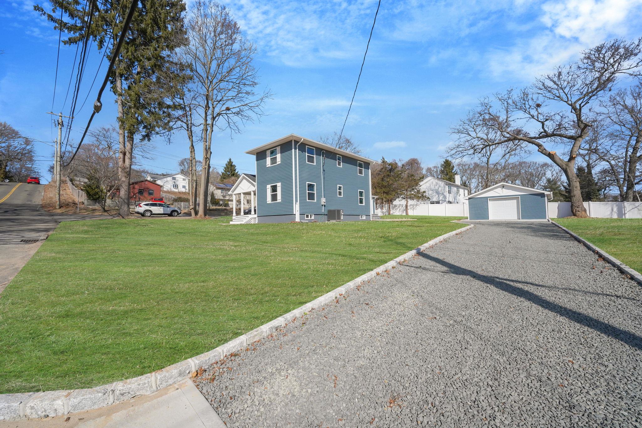 431 Adirondack Dr Farmingville Ny Dr, Farmingville, New York image 4