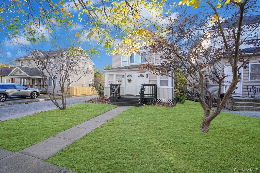 Photo of 158 Oldfield Avenue, Amityville, NY 11701 (MLS # 986711)