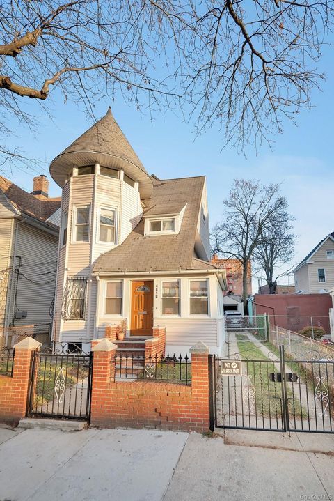 4810 Osgood Street Bronx NY 10470