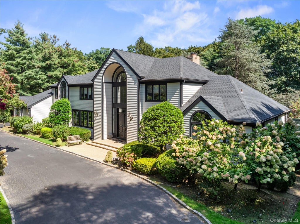 Photo of 3 Rock Hill Lane, Brookville, NY 11545 (MLS # 1028751)