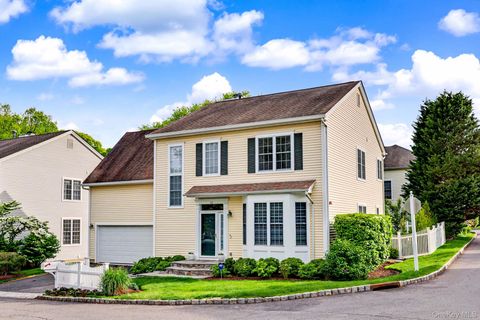 Photo of 32 Valimar Boulevard, White Plains, NY 10603 (MLS # 998509)