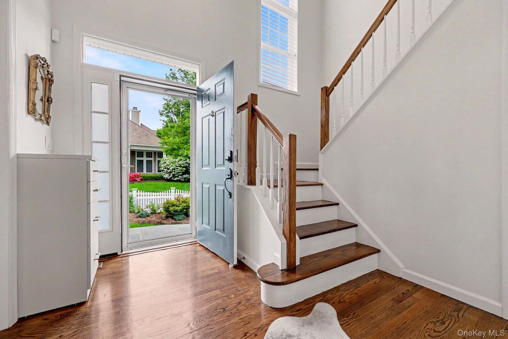 Photo of 32 Valimar Boulevard, White Plains, NY 10603 (MLS # 998509)