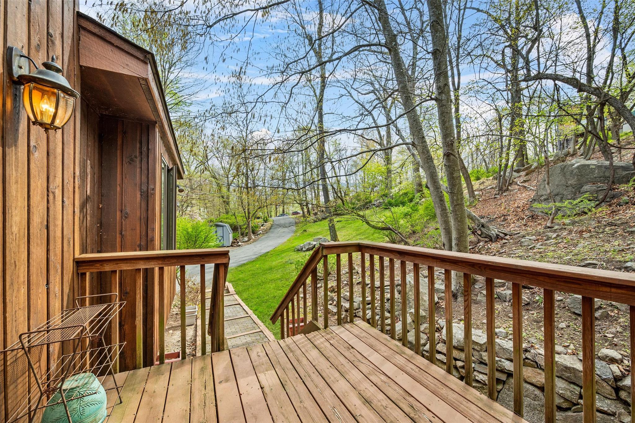 38 Ridgetop Drive, Tomkins Cove, New York image 5