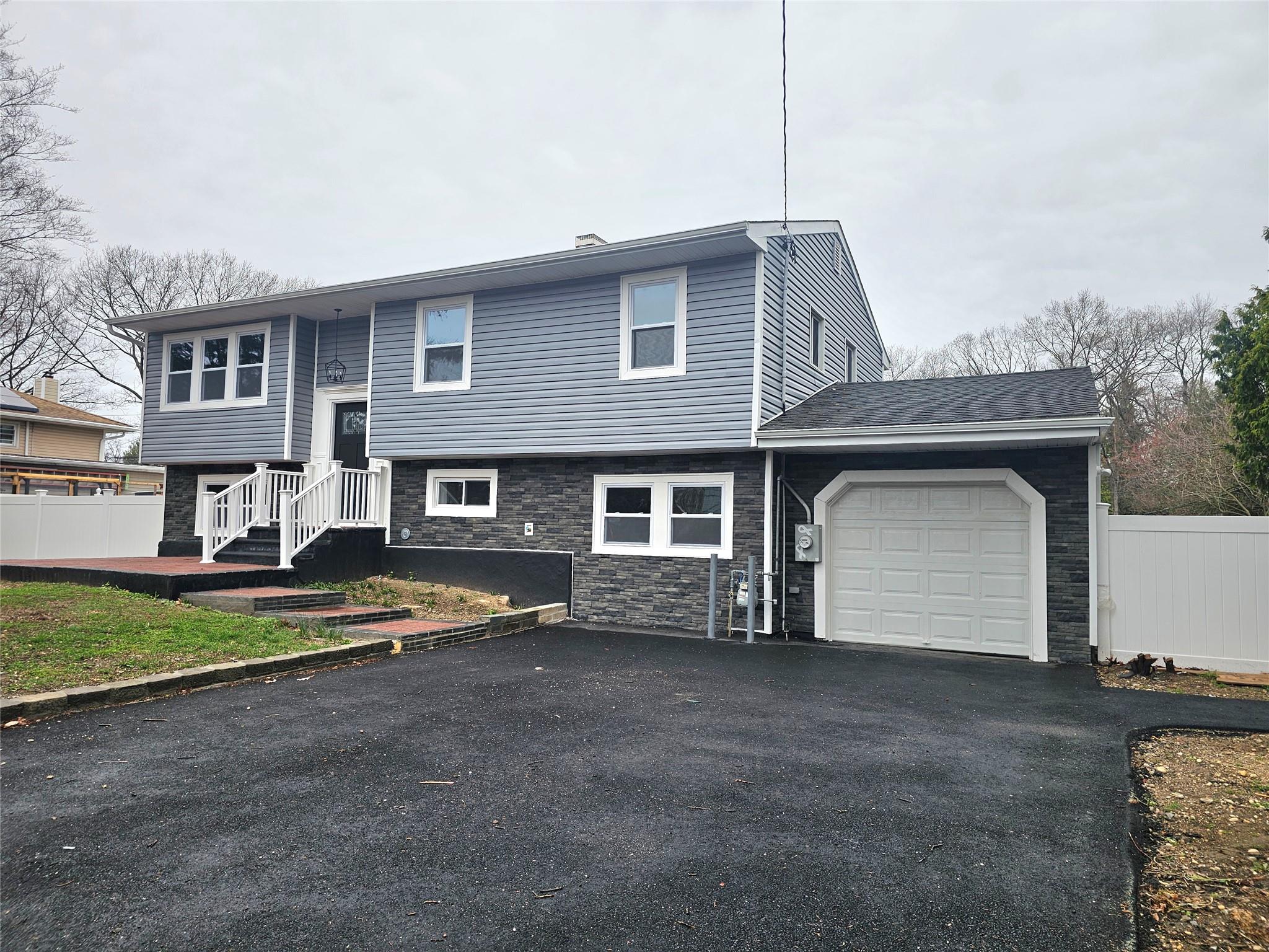 39 Lawn Street, Greenlawn, New York image 1
