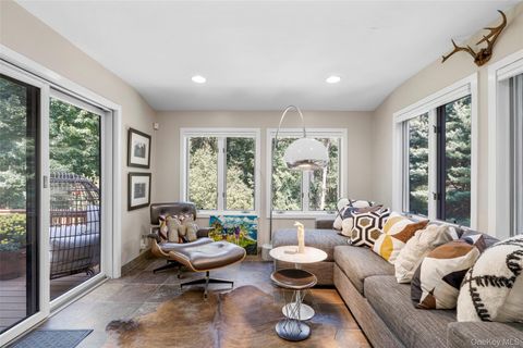 Tiny photo for 14 Leatherstocking Lane, Mamaroneck, NY 10543 (MLS # 906496)