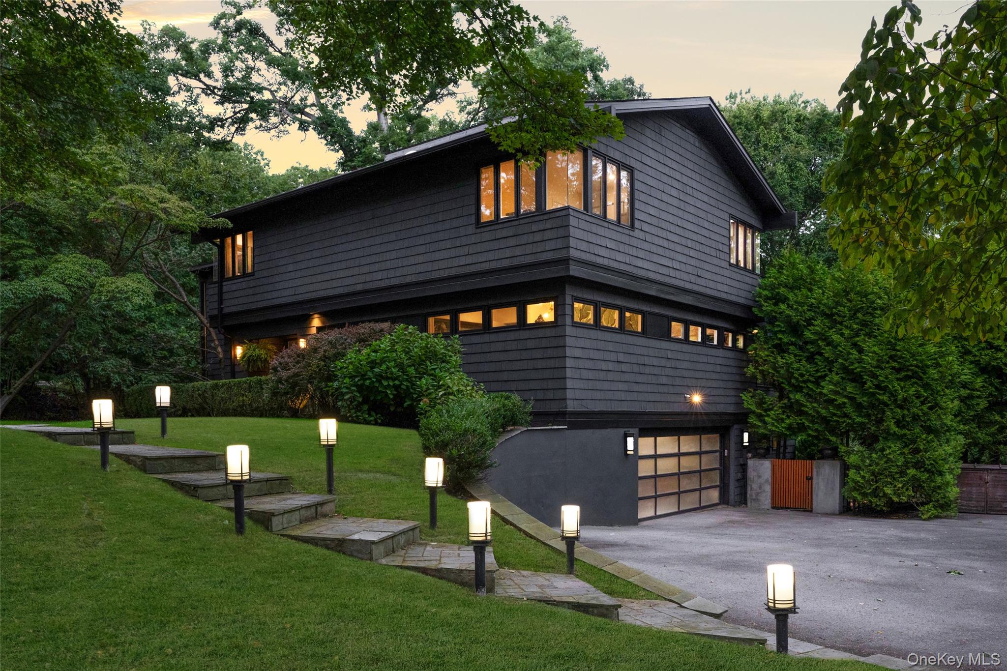 14 Leatherstocking Lane