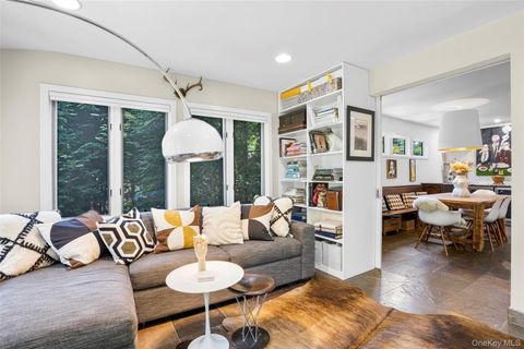 Tiny photo for 14 Leatherstocking Lane, Mamaroneck, NY 10543 (MLS # 906496)