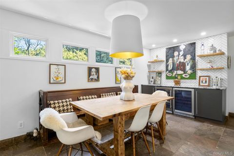 Tiny photo for 14 Leatherstocking Lane, Mamaroneck, NY 10543 (MLS # 906496)