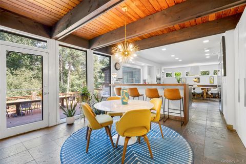 Tiny photo for 14 Leatherstocking Lane, Mamaroneck, NY 10543 (MLS # 906496)