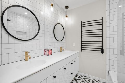 Tiny photo for 14 Leatherstocking Lane, Mamaroneck, NY 10543 (MLS # 906496)