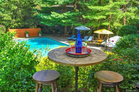 Tiny photo for 14 Leatherstocking Lane, Mamaroneck, NY 10543 (MLS # 906496)