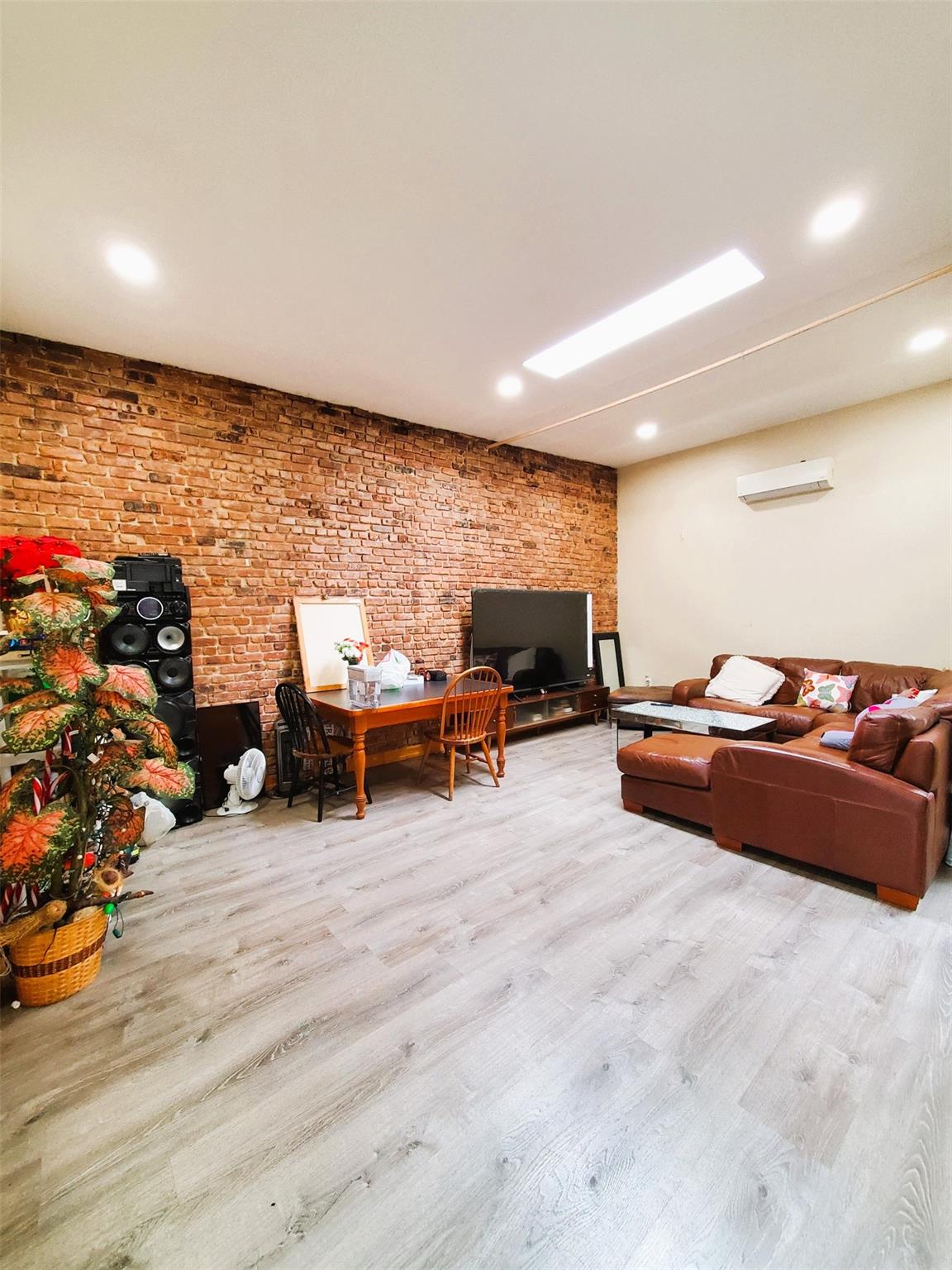 21 Charlotte Street, Ridgewood, New York image 7