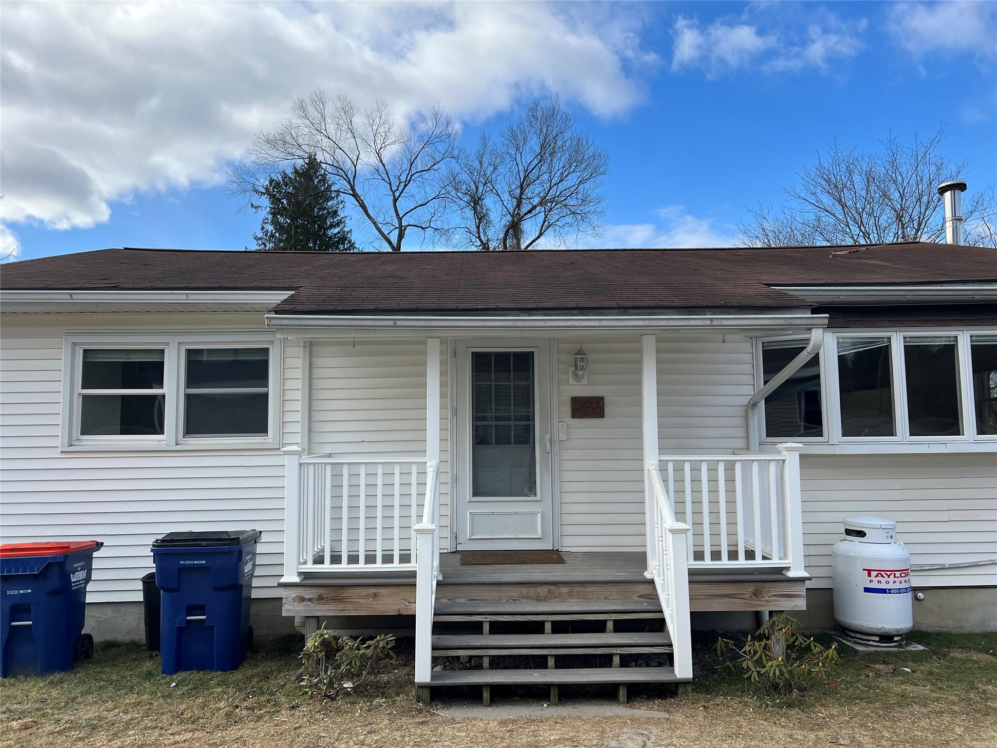 Berkshire Road, Dover Plains, New York - 3 Bedrooms  
1 Bathrooms - 