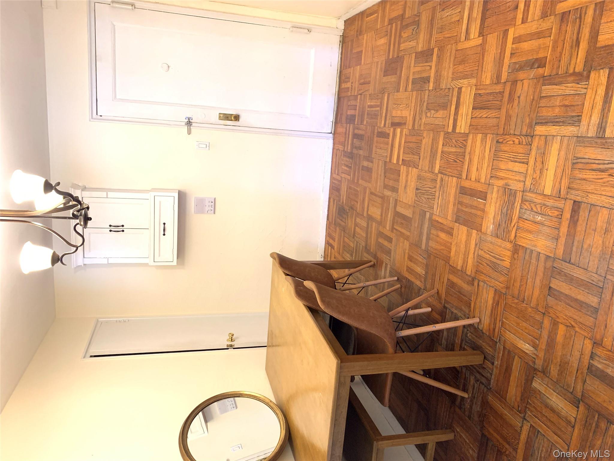 25 SHADY GLEN Court 1A