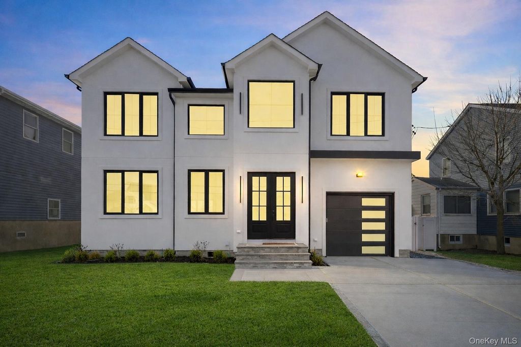 Photo of 24 Midway Street, Babylon, NY 11702 (MLS # 954775)