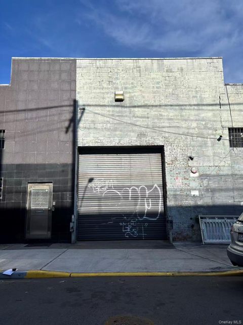 11615 15th Avenue College Point NY 11356