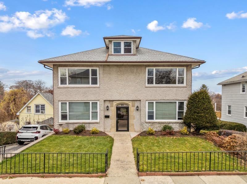 Morgan Street, Eastchester, New York - 4 Bedrooms  
1 Bathrooms - 