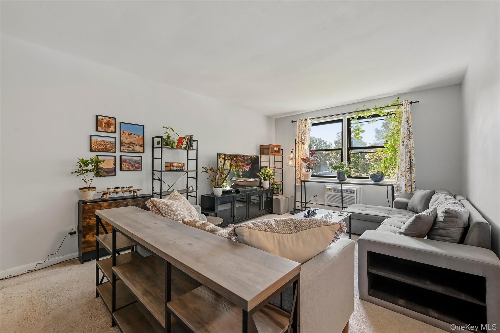 5 Oakdale Manor B20
