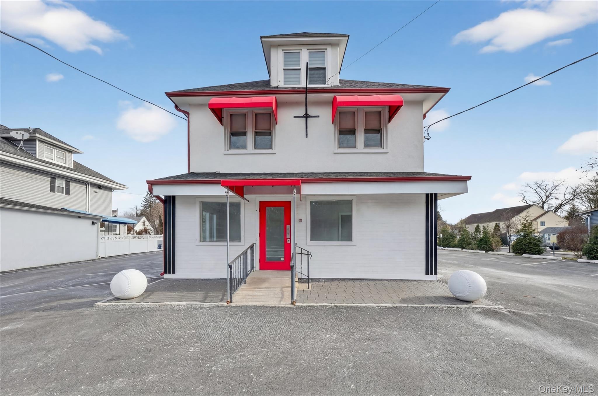 3432 Lexington Avenue