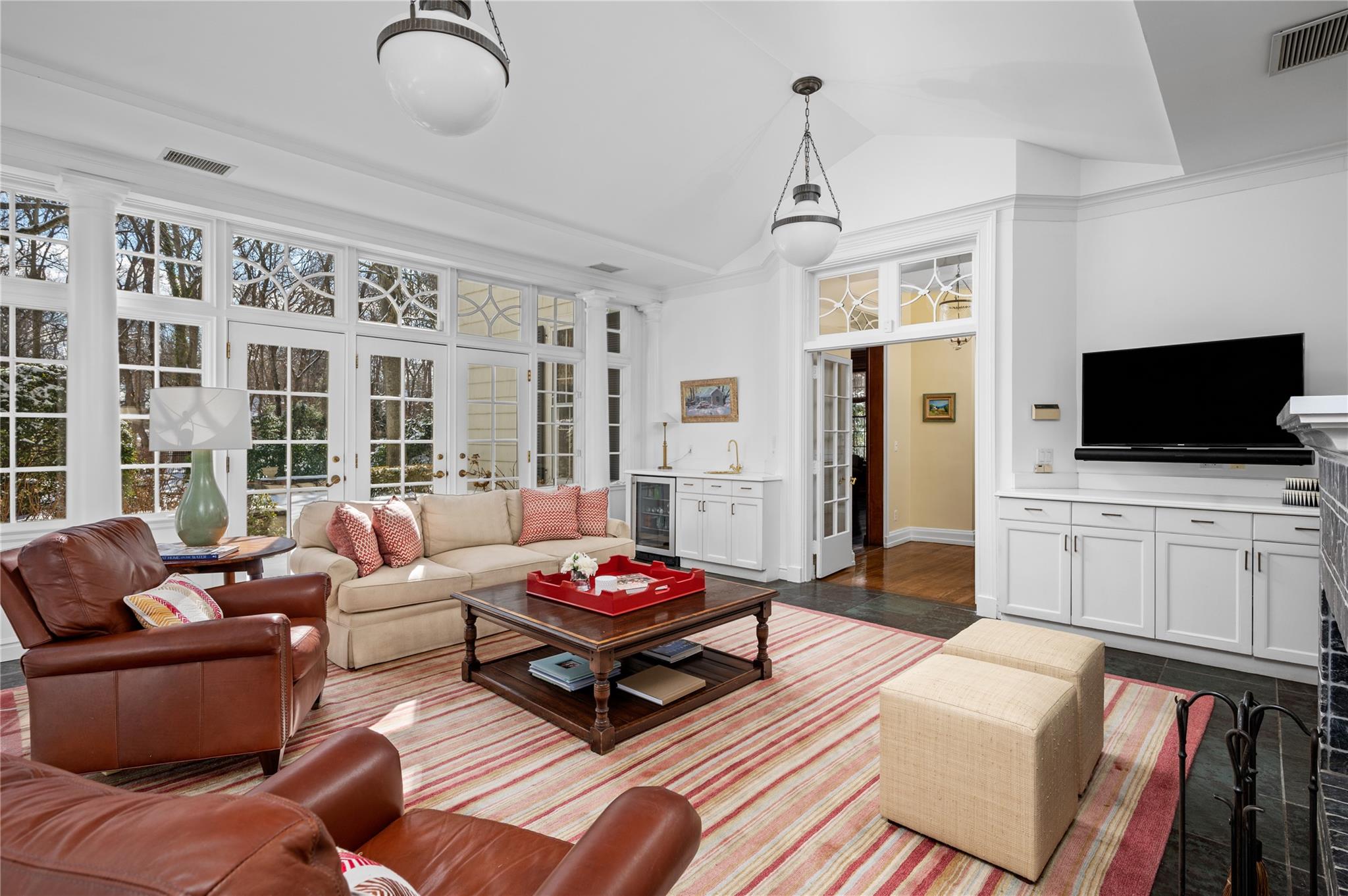 2 Sackett Circle, Larchmont, New York image 9