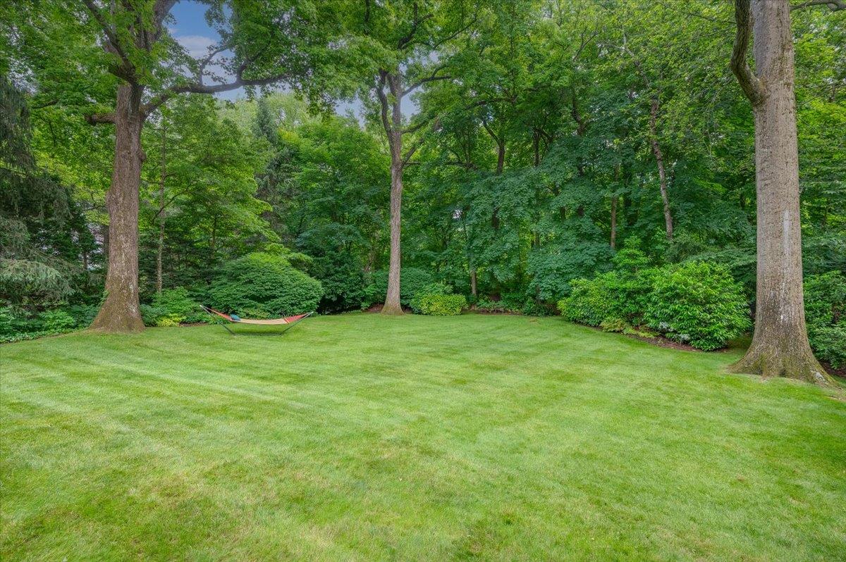 2 Sackett Circle, Larchmont, New York image 31