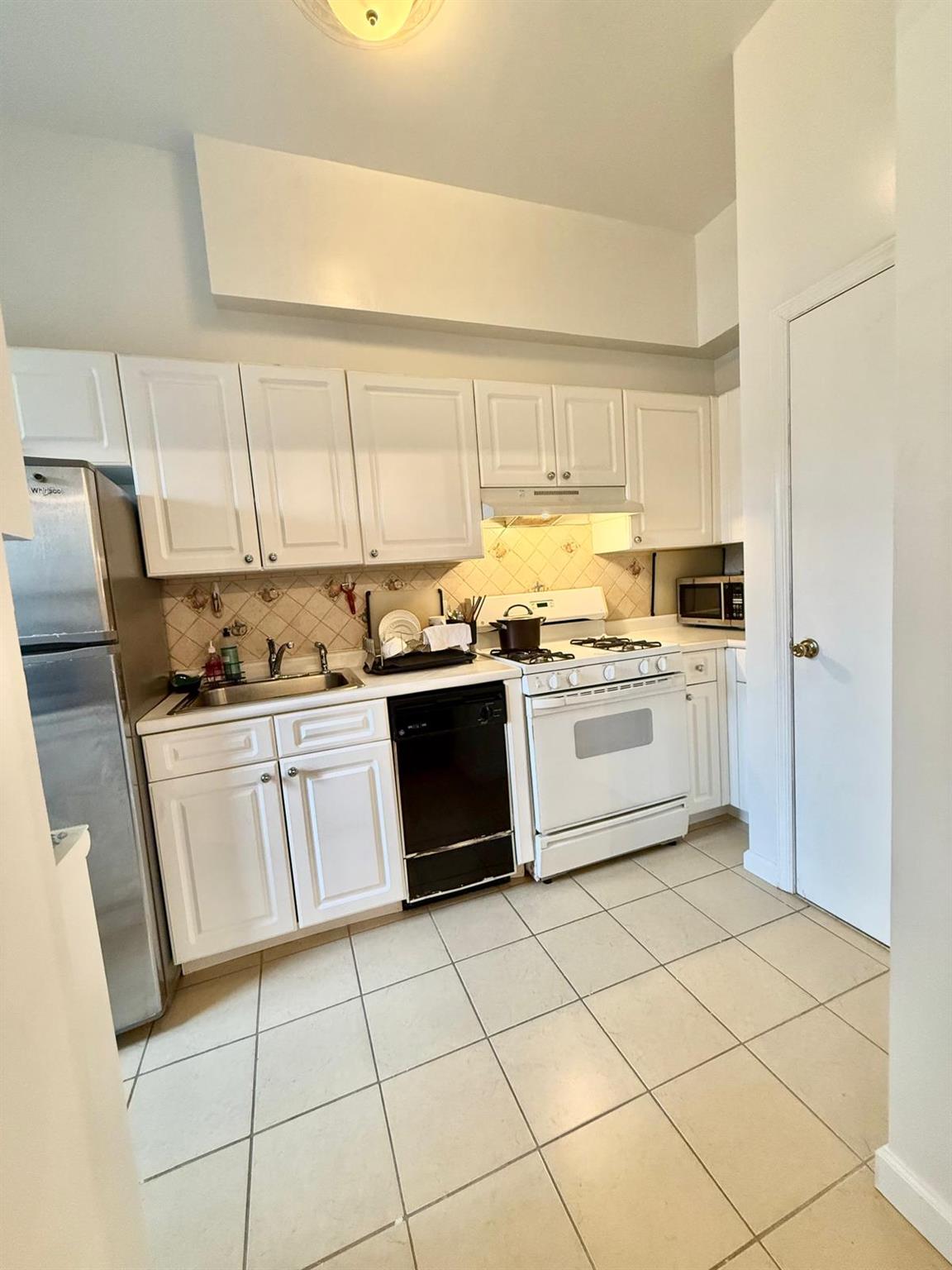 87-30 62 Ave #101, Rego Park, New York image 9
