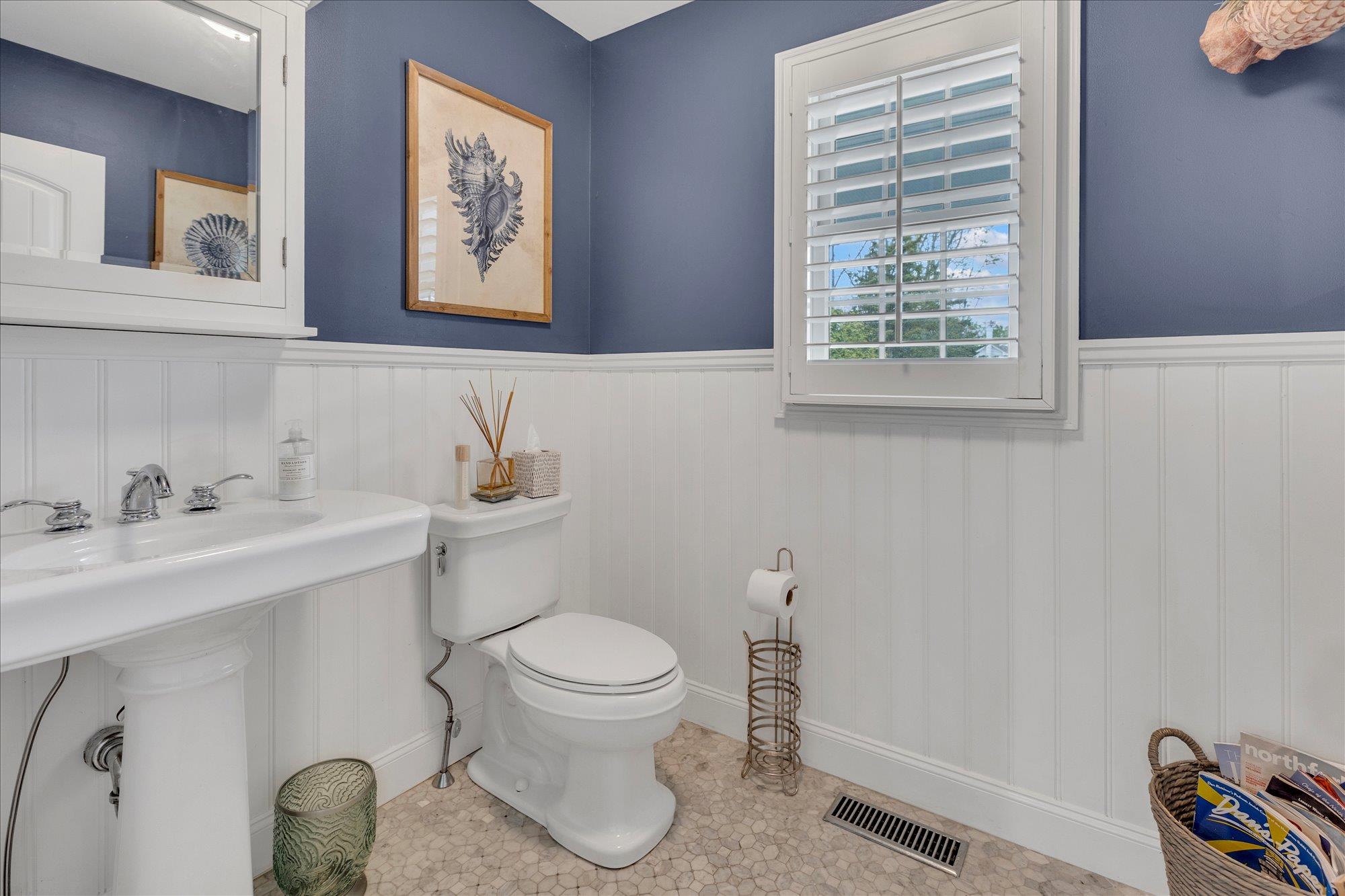 25 Lighthouse Road, Southold, New York image 9