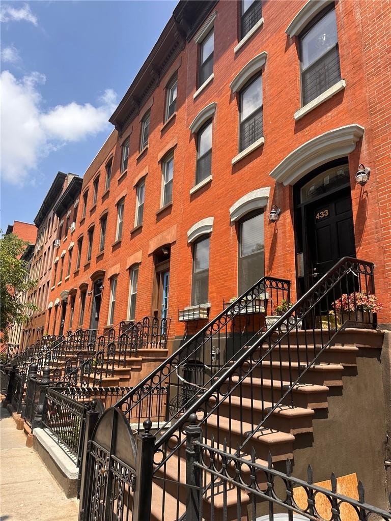 429 E 118th Street