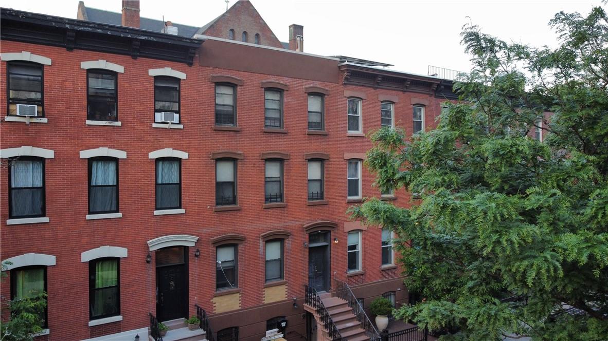429 E 118th Street