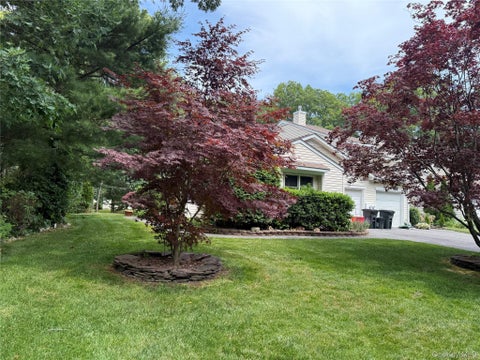Condo For Sale - 64 Cobbleridge Lane<br/> Manorville, NY 11949
