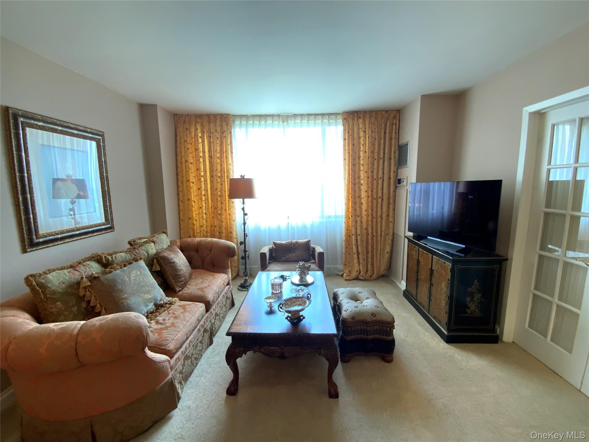 27110 Grand Central Parkway Parkway 15Z