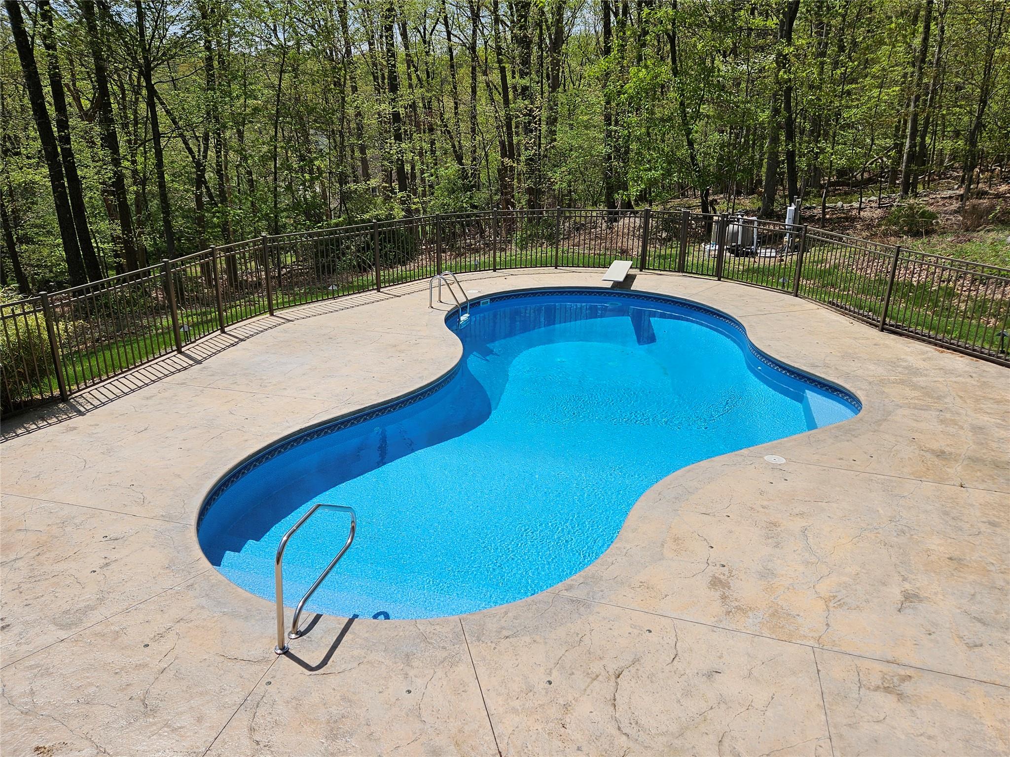 13 Montesi Drive