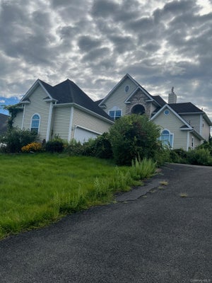 67 LATHAM CIR, SAUGERTIES, NY 12477 - Image 737dfa988ff1c24f8ca00a80f19661db/2287729767