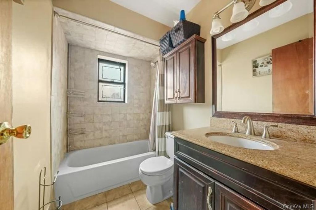 Photo of 971 E 87th Street #6, Brooklyn, NY 11236 (MLS # 978379)