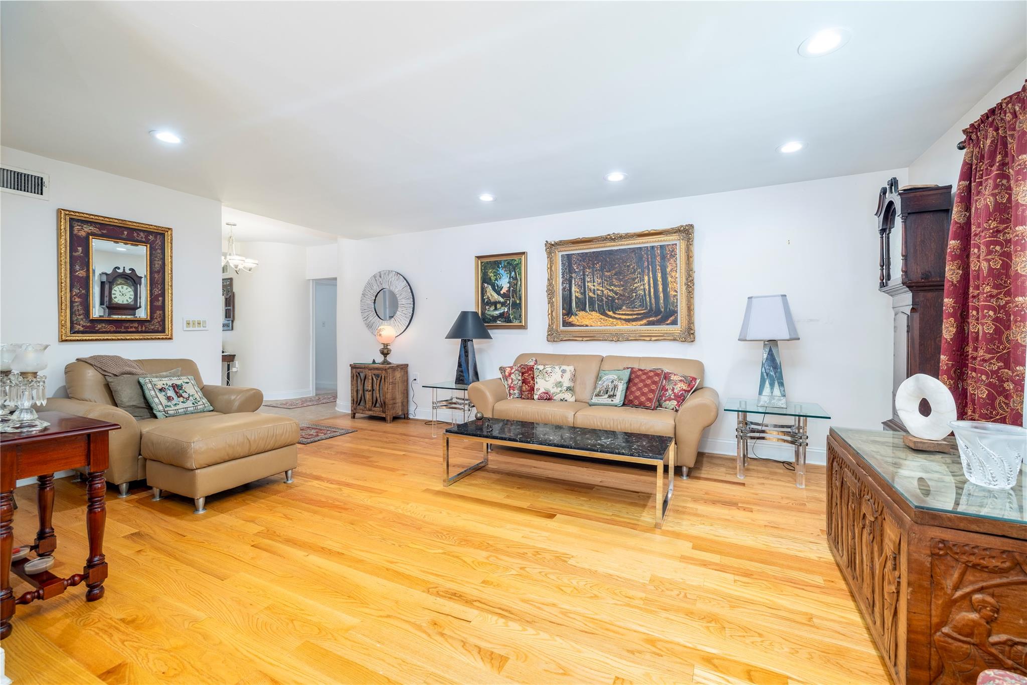 163 Mott Street