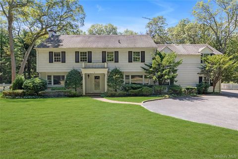 1233 The Knoll Upper Brookville NY 11771