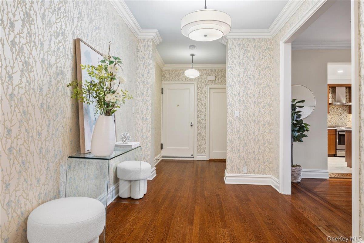 14 N Chatsworth Avenue 7H