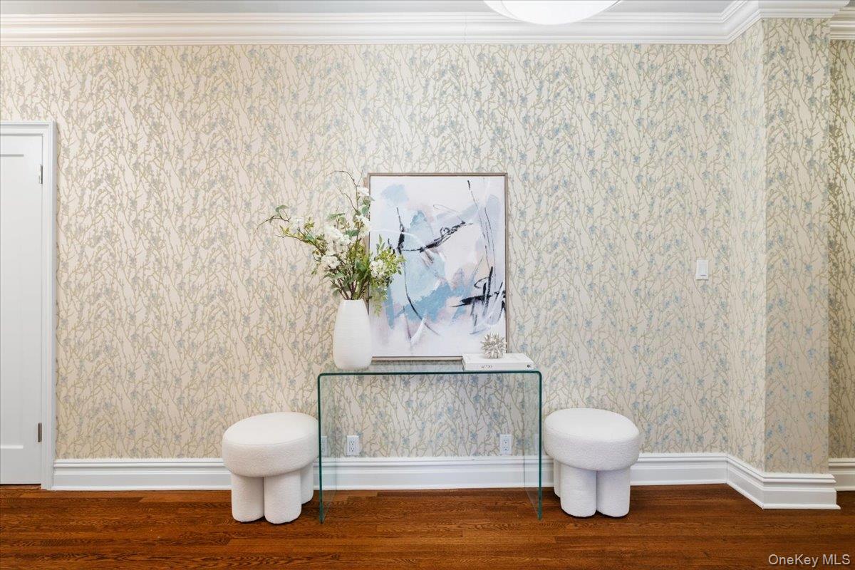 14 N Chatsworth Avenue 7H