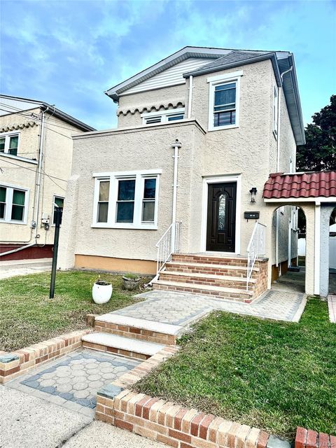 13749 231st Street Laurelton NY 11413
