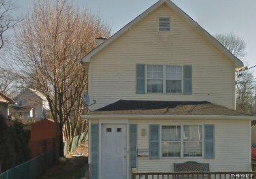Photo of 39 Virginia Avenue, Huntington, NY 11743 (MLS # 1001489)
