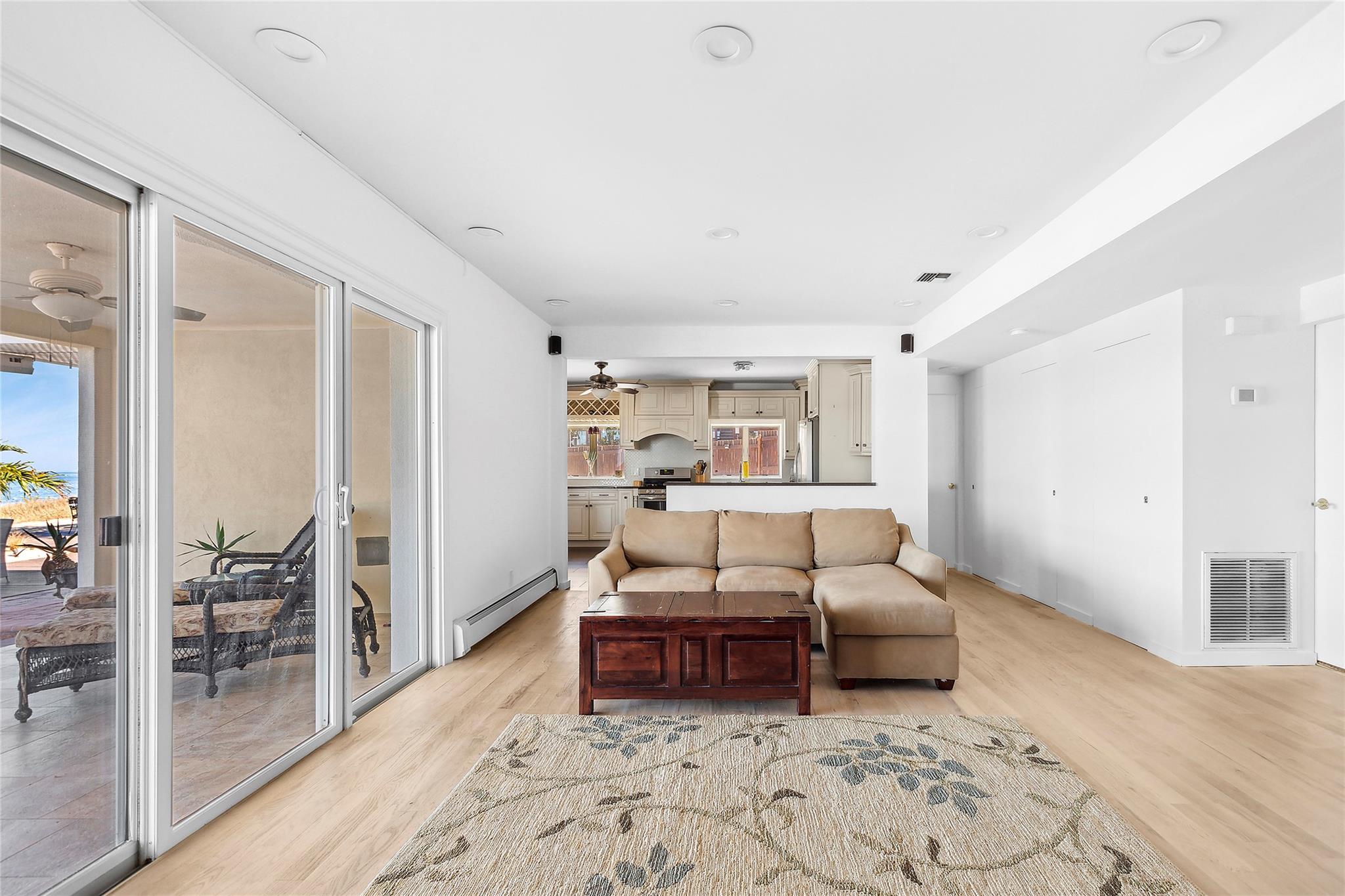 23 E Shore Drive, Bayville, New York image 18