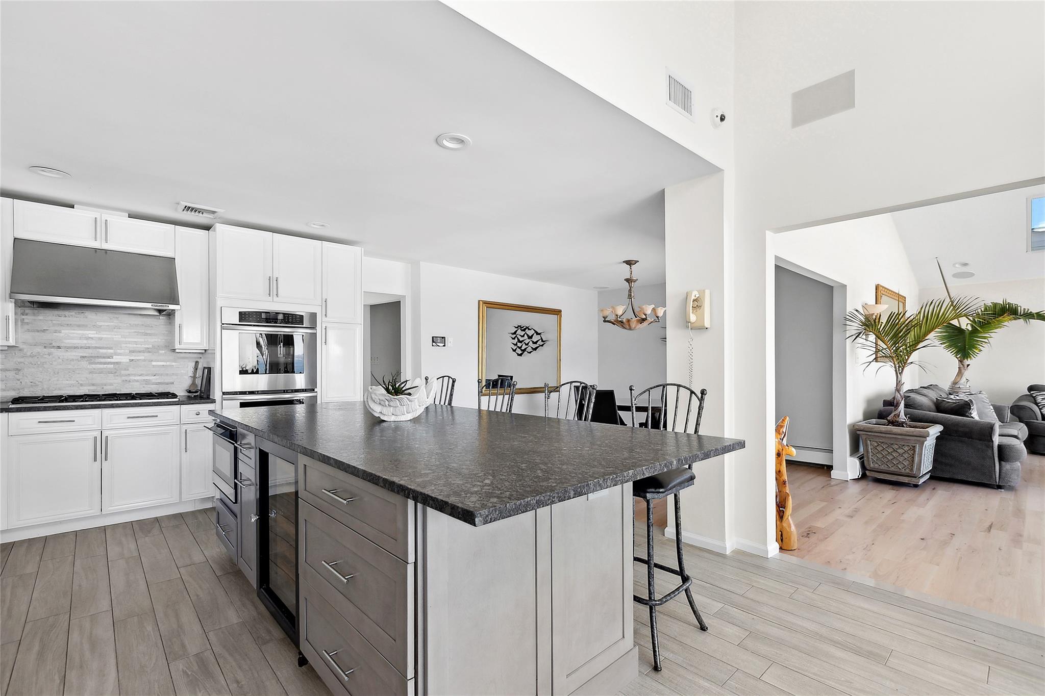23 E Shore Drive, Bayville, New York image 6