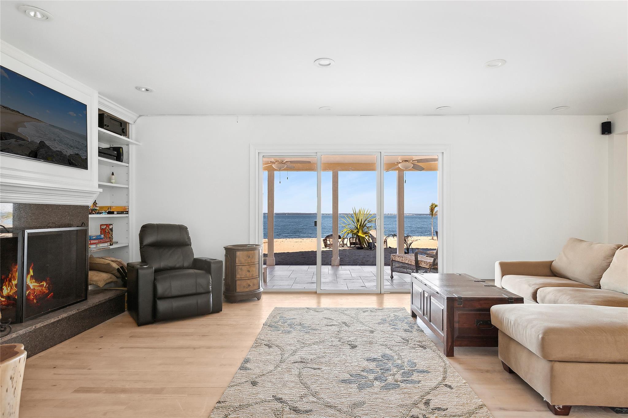 23 E Shore Drive, Bayville, New York image 16