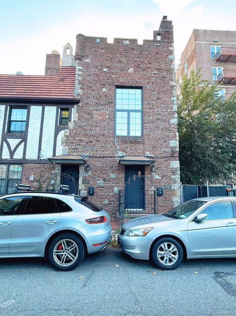 36-20 190 Street Flushing NY 11358