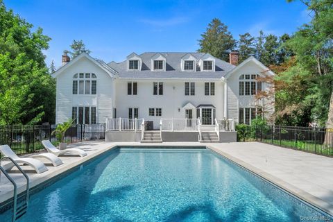 304 Syosset Woodbury Road Woodbury NY 11797