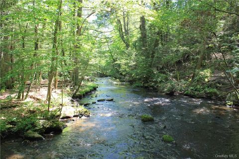 Vacant Land For Sale - Rolling Meadow Lane<br/> Pound Ridge, NY 10576